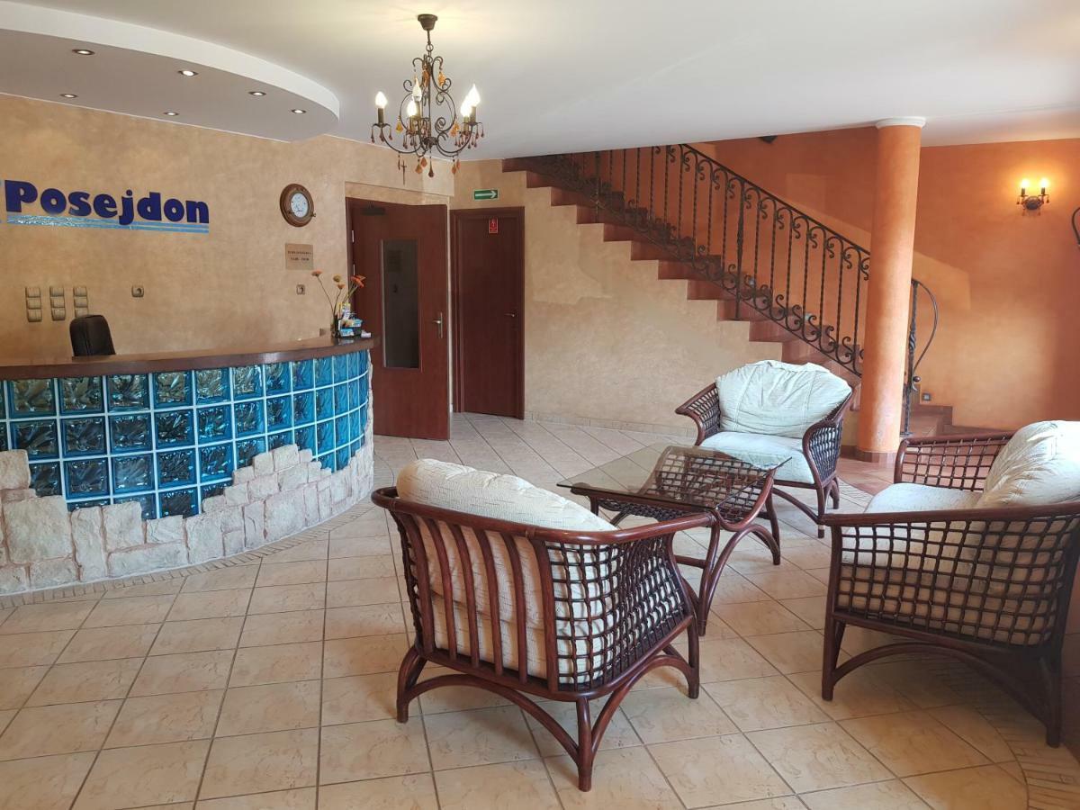 Posejdon Bed & Breakfast Ustronie Morskie Exterior photo